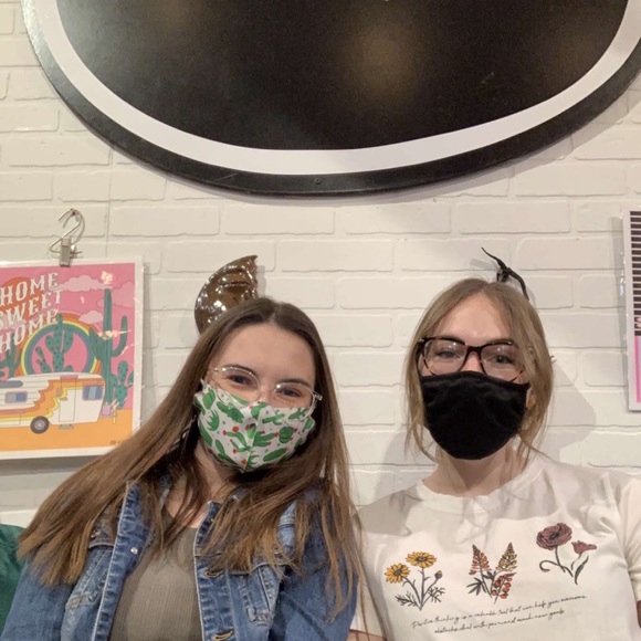 Meet your Posher, Ciera - Picture 1 of 1